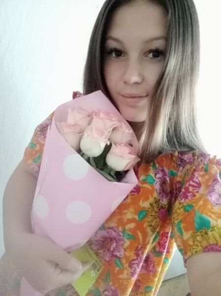  29567137  Irina, 22 ,    