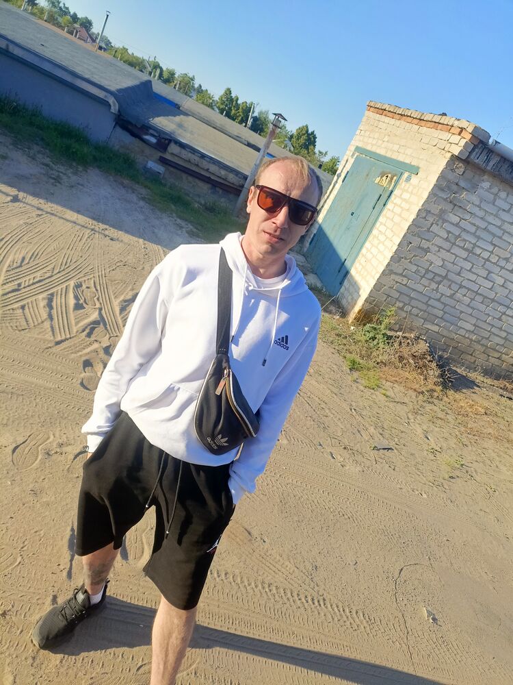  44683087  , 35 ,    