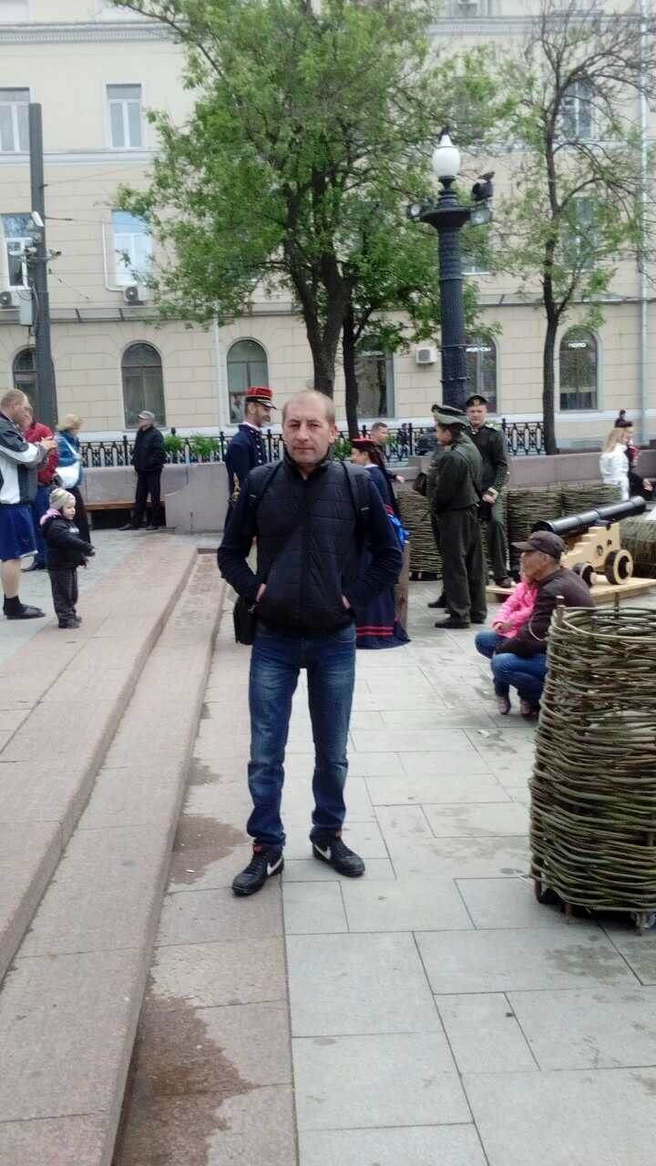  31076927  Aleksandr, 44 ,    