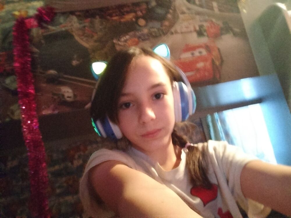  40411947  , 24 ,    
