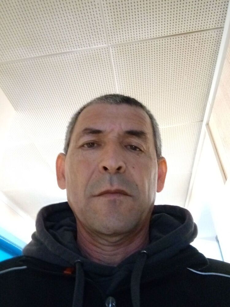  51424677  , 52 ,    