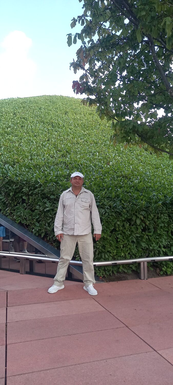  39067767  Vladislav, 47 ,    