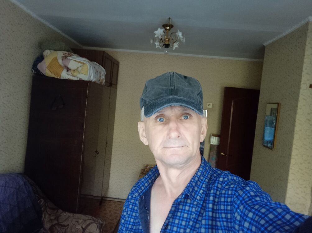  37241687  , 57 ,    