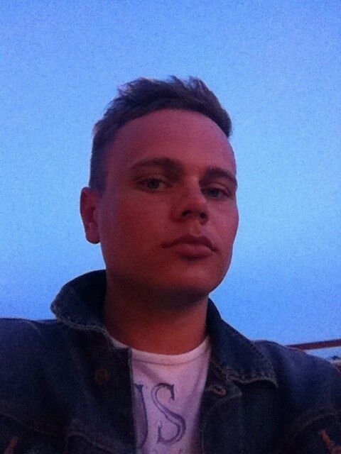  45274747  Ilya, 36 ,    