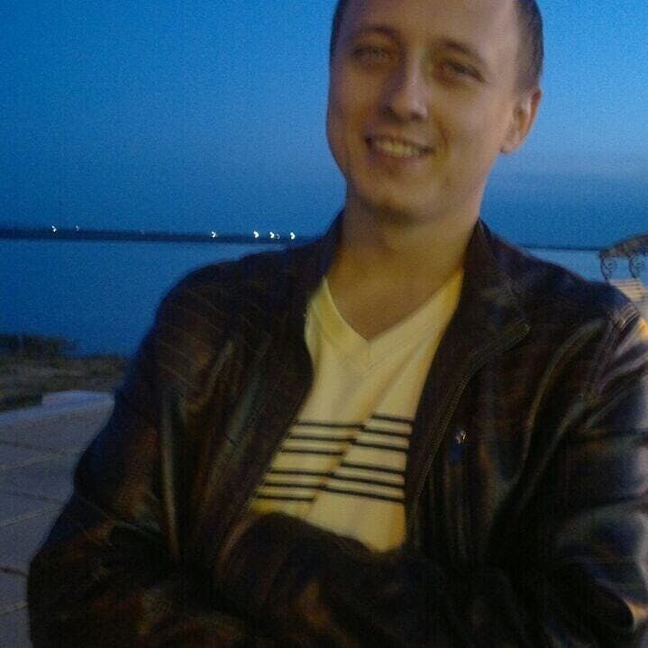  --,   Alex, 33 ,   ,   