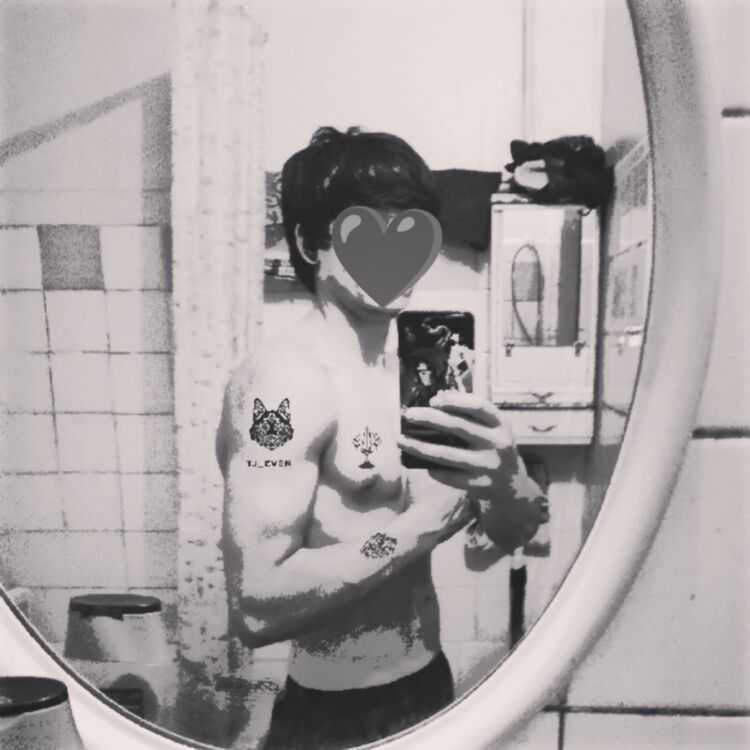  28921957  , 23 ,    -