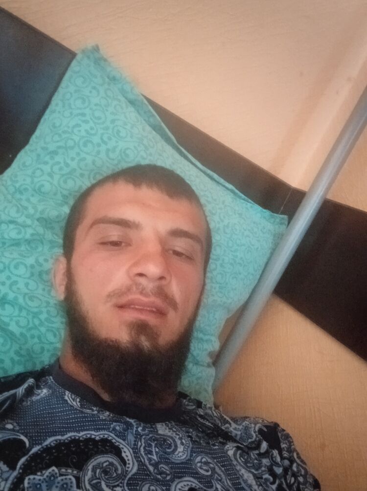 ,   Ibragim, 35 ,   ,   , c , 