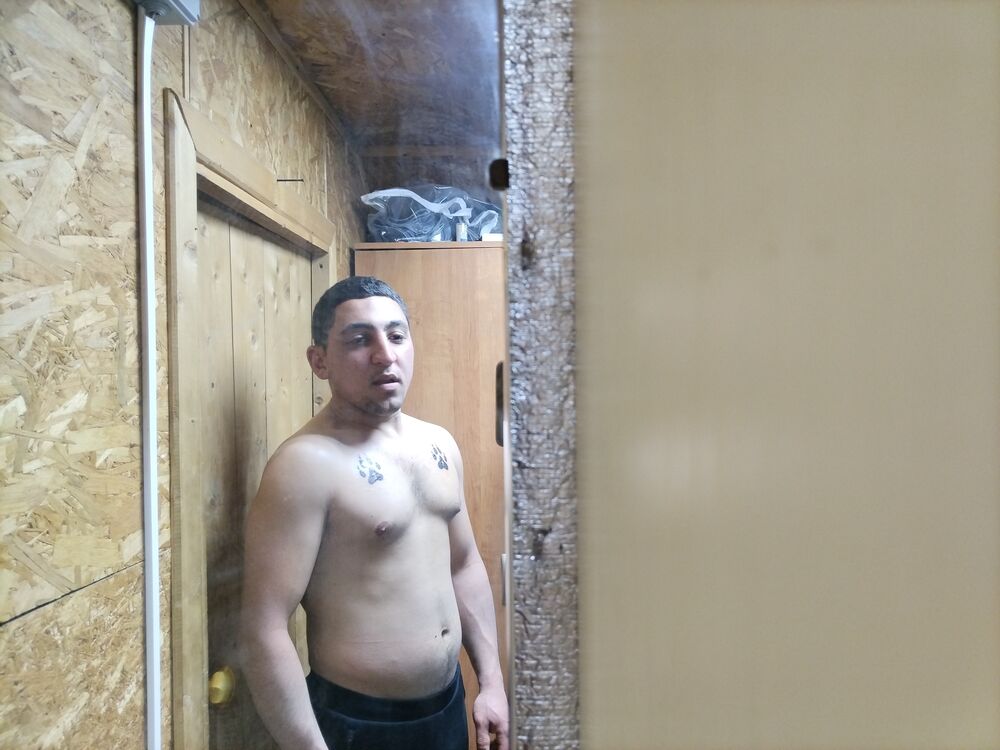  46101367  , 31 ,    