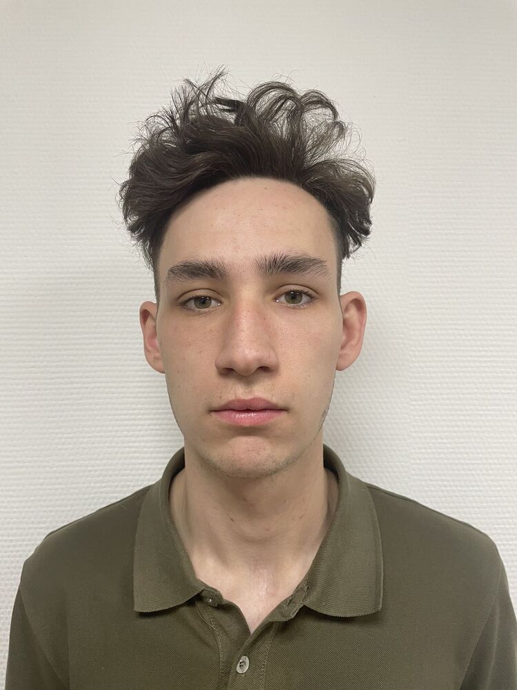  46533837  , 20 ,    