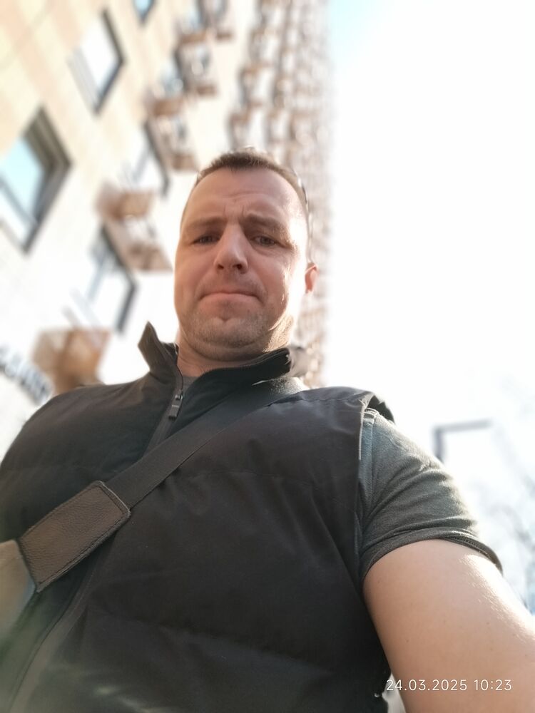  ,   Dima, 44 ,   ,   , c , 
