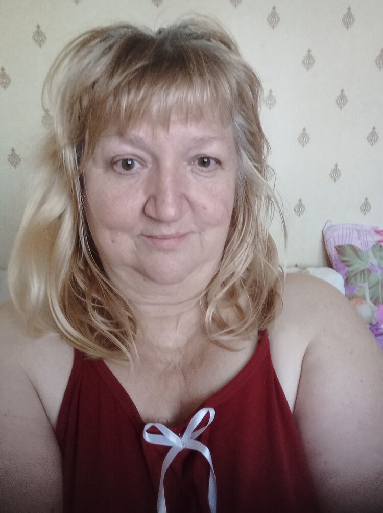  43202017  Helga, 60 ,    