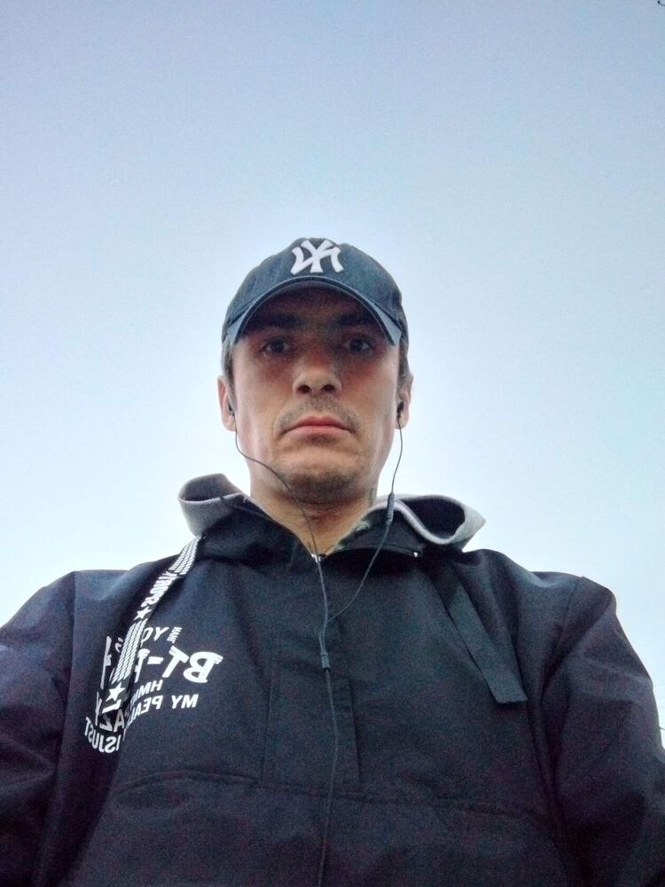  ,   Vladimir, 44 ,   ,   , c , 