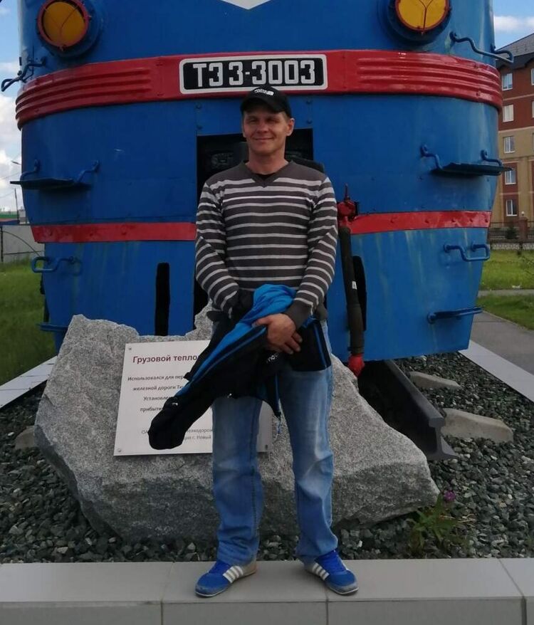  30998467  Vova, 48 ,    