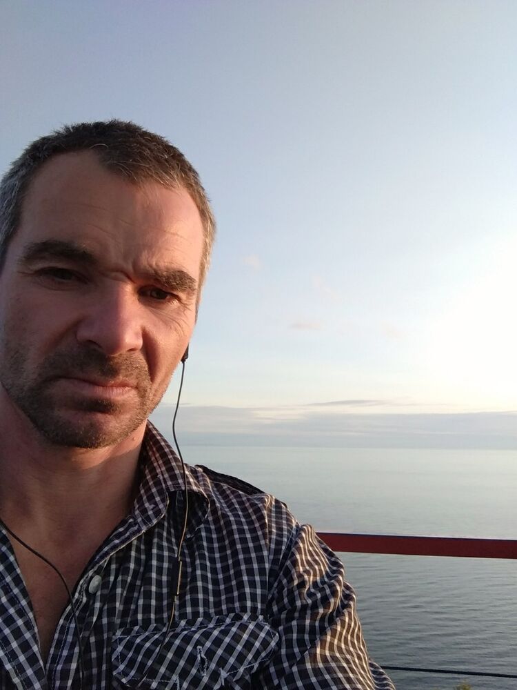  ,   Robert, 48 ,   ,   , c 