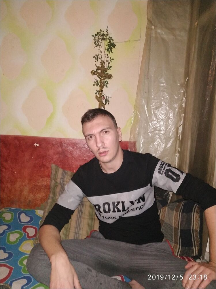 ���� 18352827 ������� �������, 33 ����, ���� ���������� � ��������