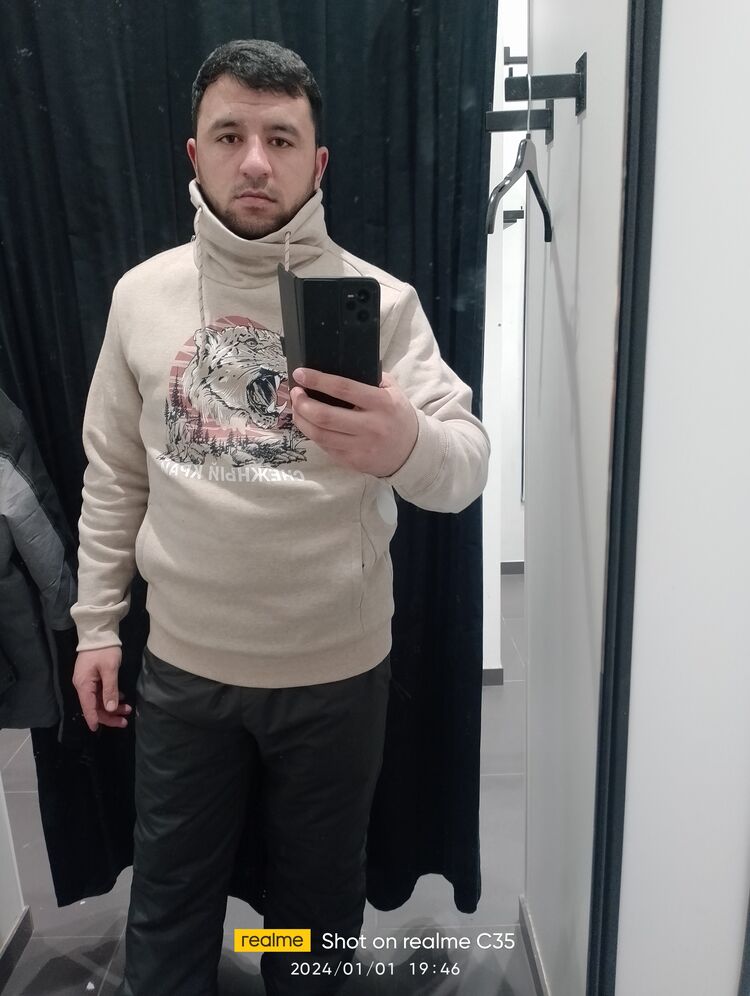  40312347  , 28 ,     