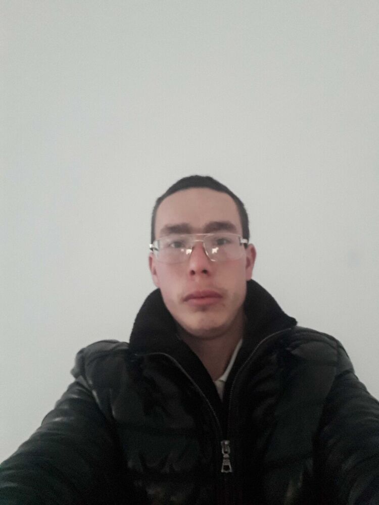  21905567  , 30 ,    