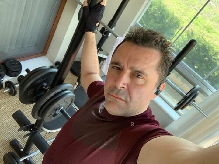  Frankfurt am Main,   James Lucas, 50 ,   ,   