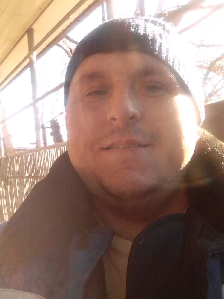  ,   Artem, 39 ,   ,   , c 