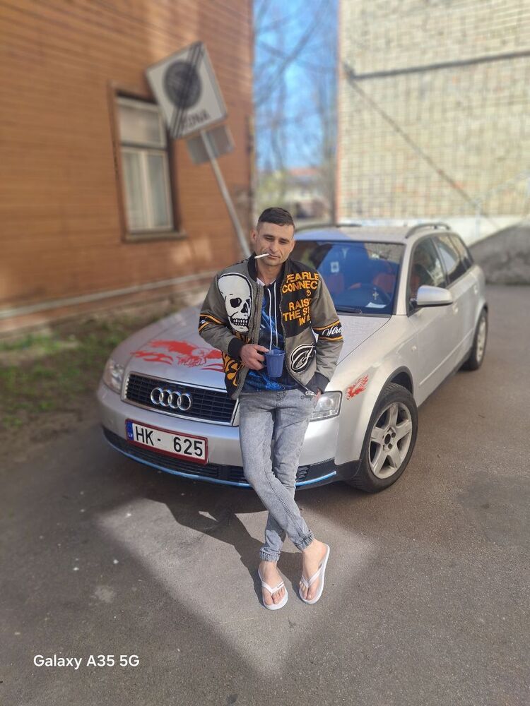  ,   Andrei, 37 ,   ,   