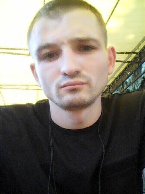  ,   Viktor, 32 ,   ,   , c 