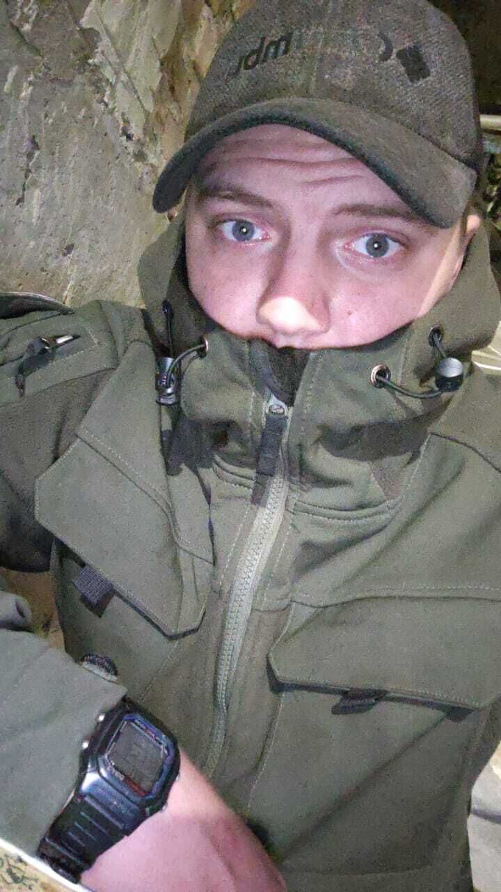  52242767  , 22 ,    