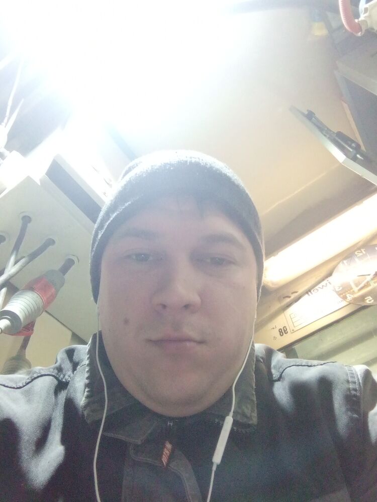  40476947  , 31 ,    