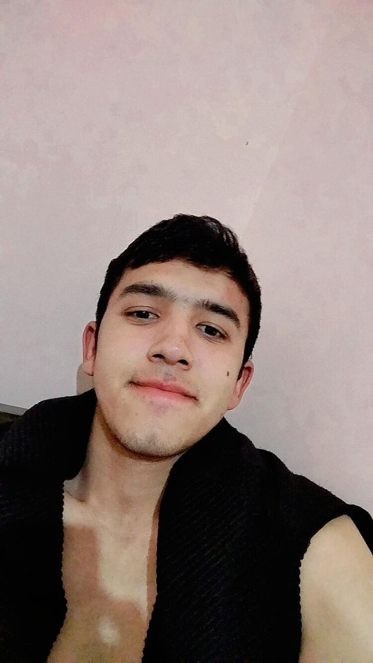  48786357  Jasur, 19 ,    