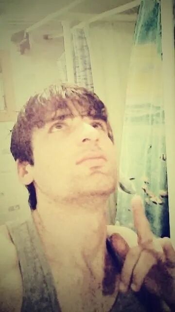  44047247  Okil, 35 ,    