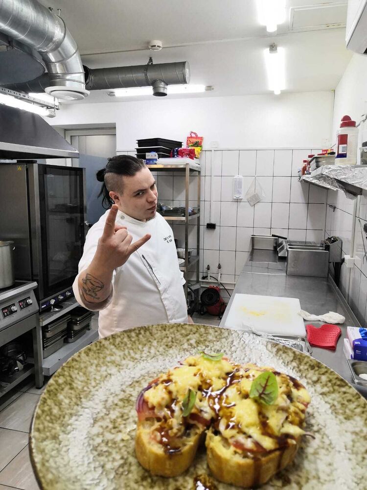  54149037  , 29 ,    -