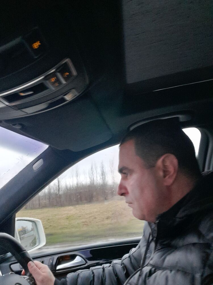  25940897  , 47 ,    