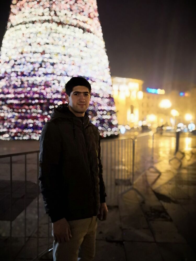  ,   Armen, 29 ,   ,   , c 