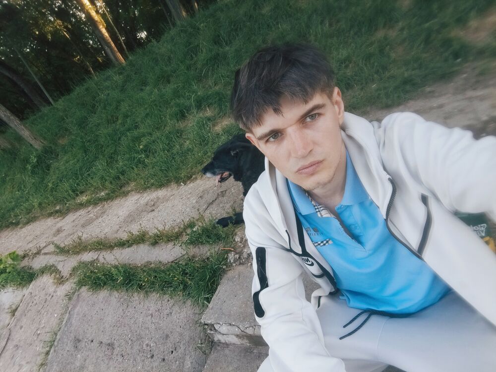  52814537  , 32 ,    