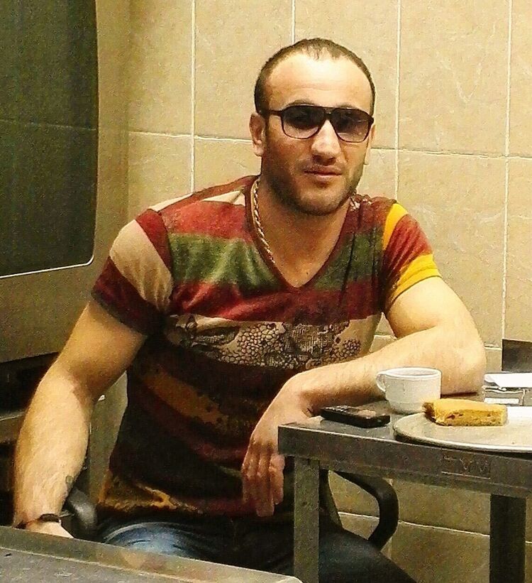  42471327  Garik, 36 ,    