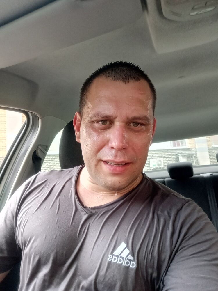  41148137  Andrey, 37 ,    