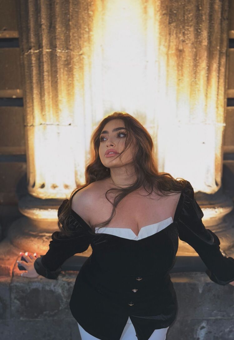  54005257  , 22 ,    -