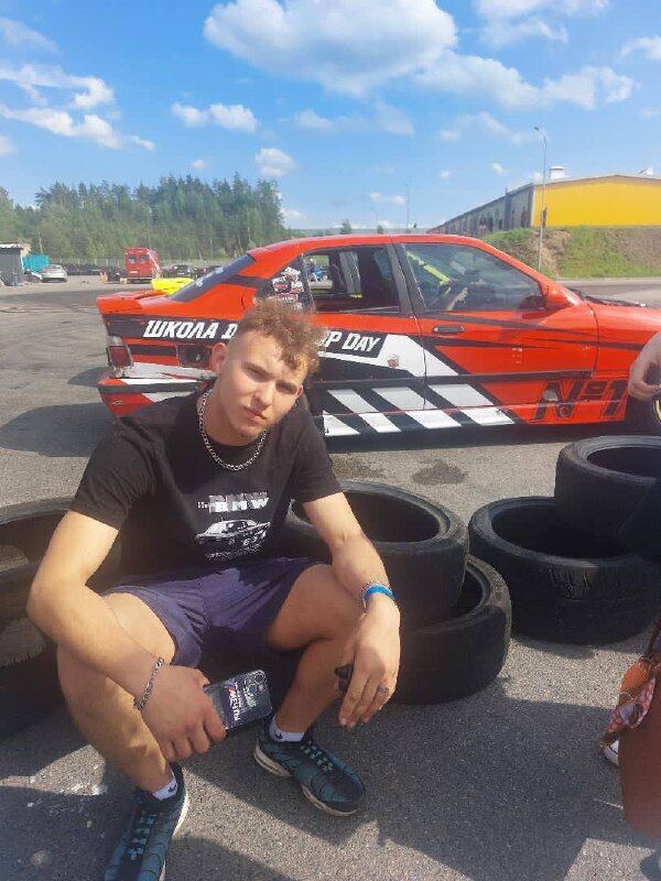  54058417  , 19 ,    Rotan