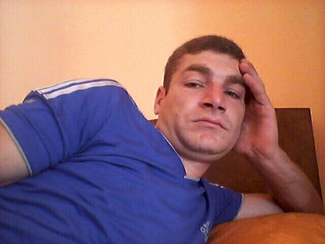  42236097  GOR, 37 ,    
