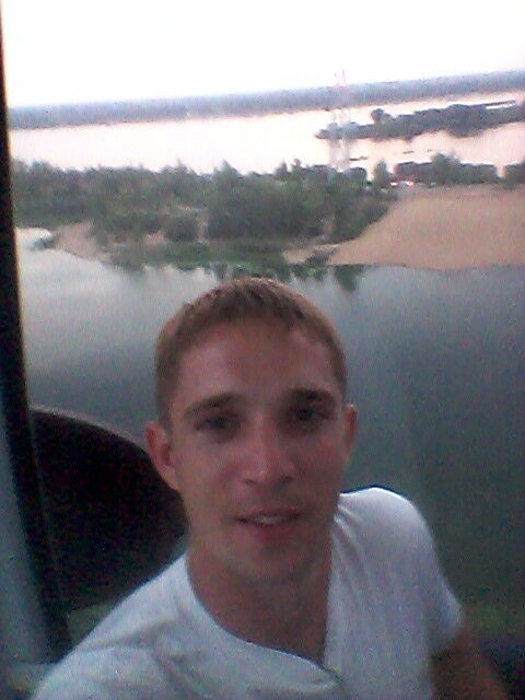  8597157  Andrei, 35 ,     