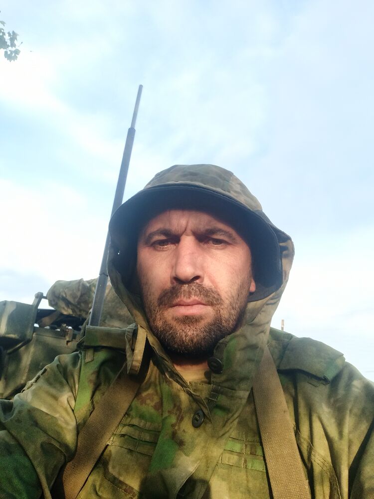  28587107  Sergei, 40 ,    --