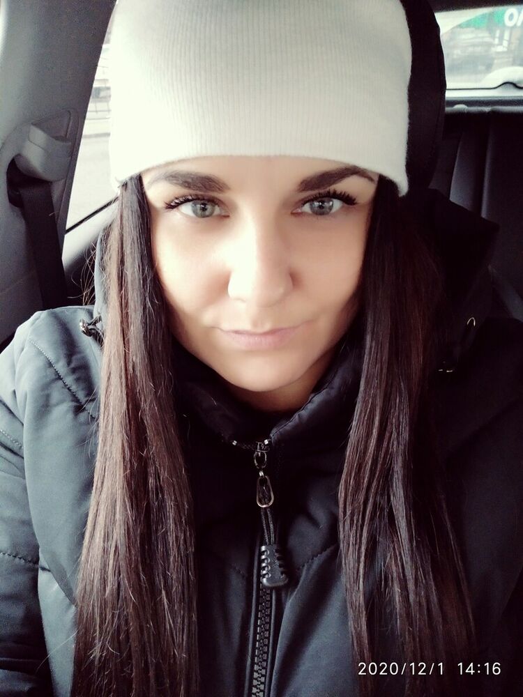  21809647  Elena, 38 ,    