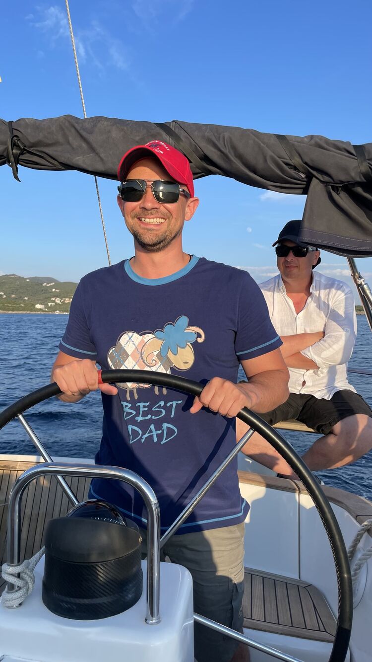  27734147  Alex, 41 ,    Phuket
