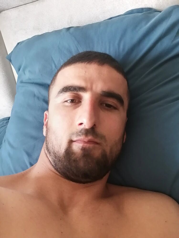  48541837  , 28 ,    -
