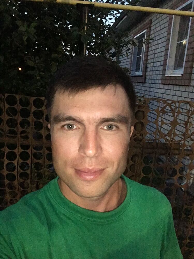  46526887  , 34 ,    