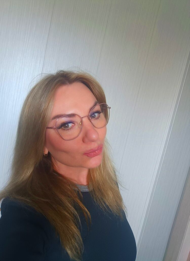  -,   Veronik, 48 ,   ,   