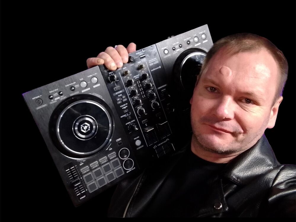  53429647  Dj PozitiFF, 42 ,    -