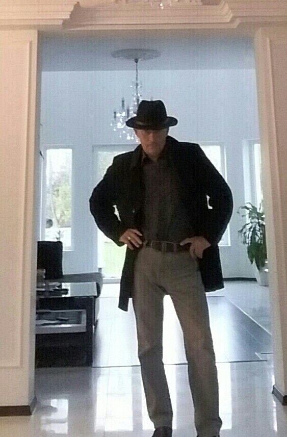  9742727  SERGEI, 66 ,    