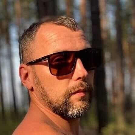  ,   Yurij, 43 ,   ,   , c , 