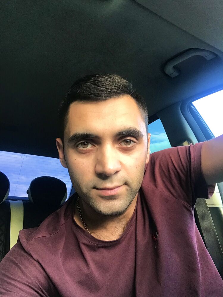  48874467  , 33 ,    