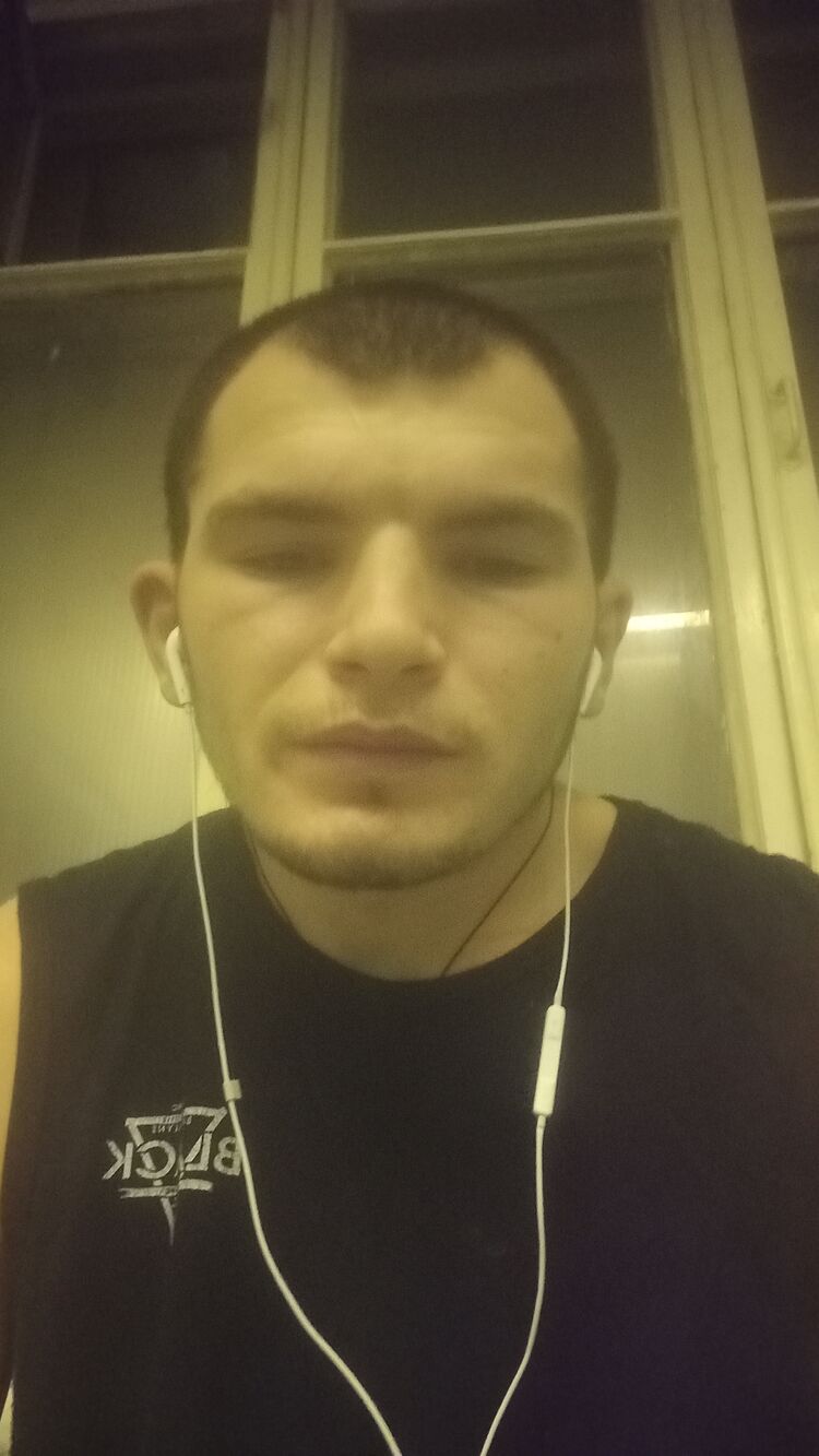  49686967  , 22 ,    